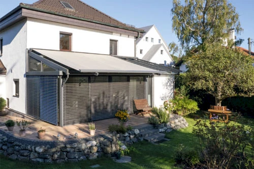 Wintergarten mit Raffstore