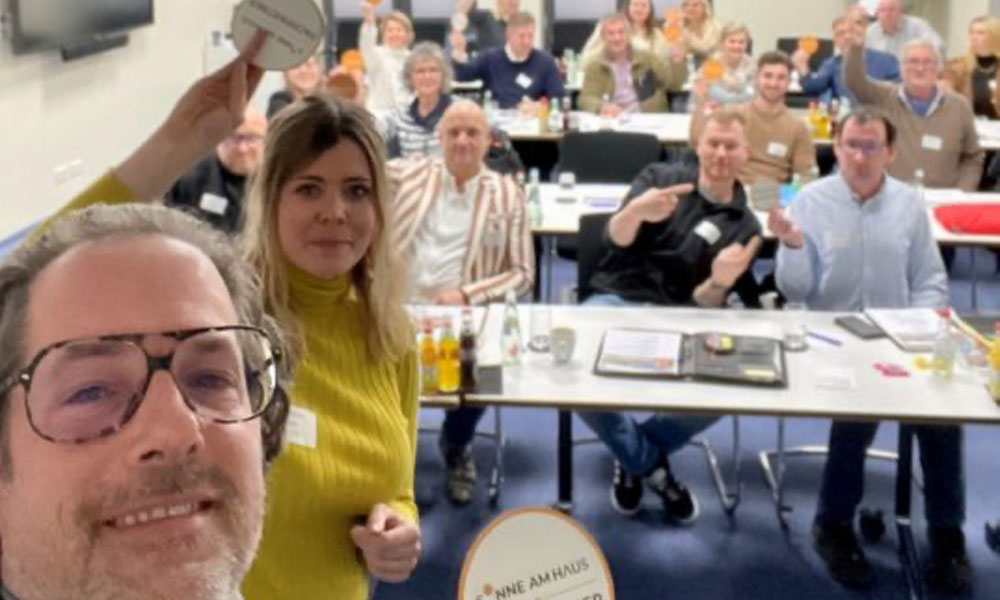 Personen bei einem Seminar