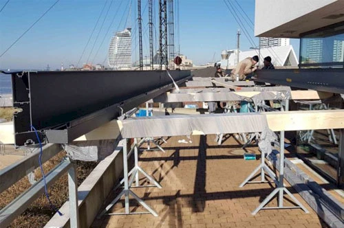 Montage der Sommergarten Konstruktion