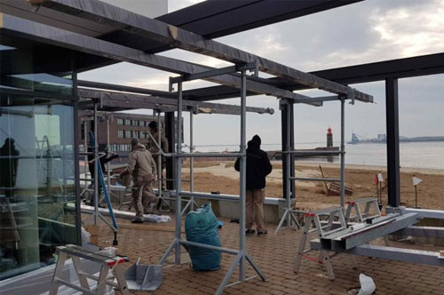 Montage der Sommergarten Konstruktion