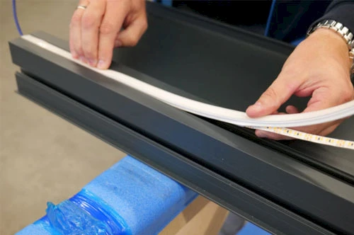 Montage einer Stripe-Beleuchtung