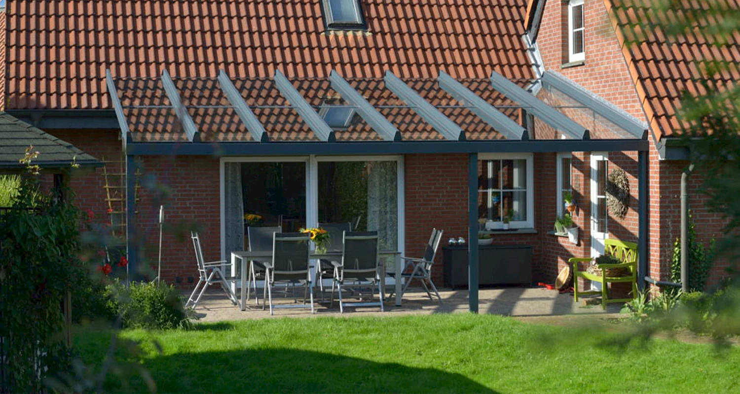 Terrassenüberdachung der Serie Veranda von Vorne
