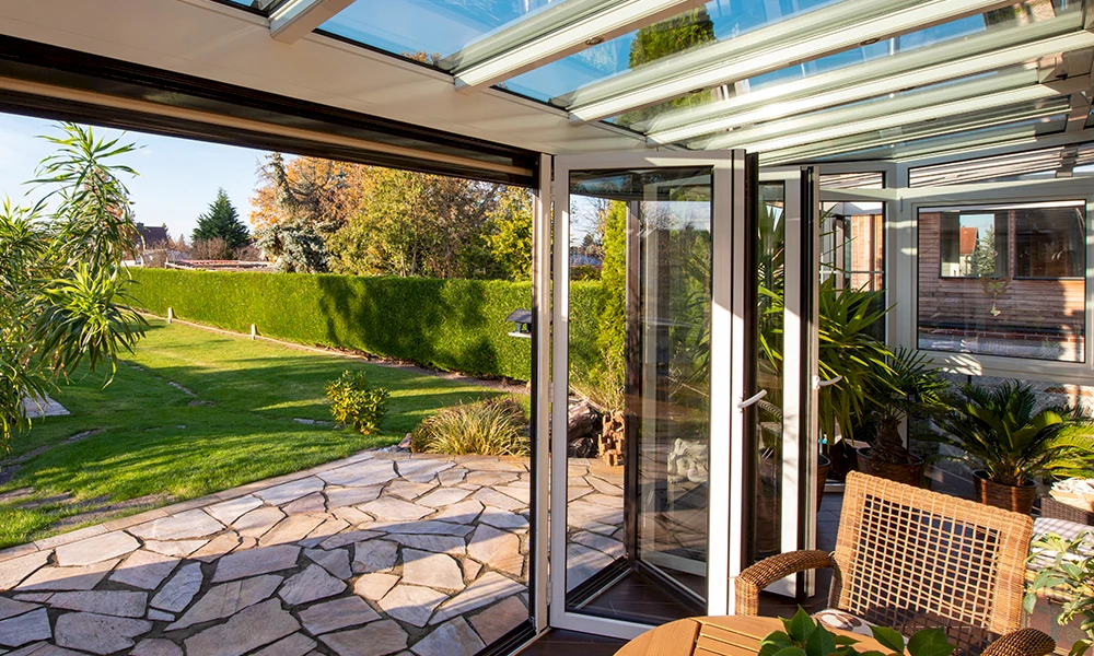 Wintergarten mit Faltwänden