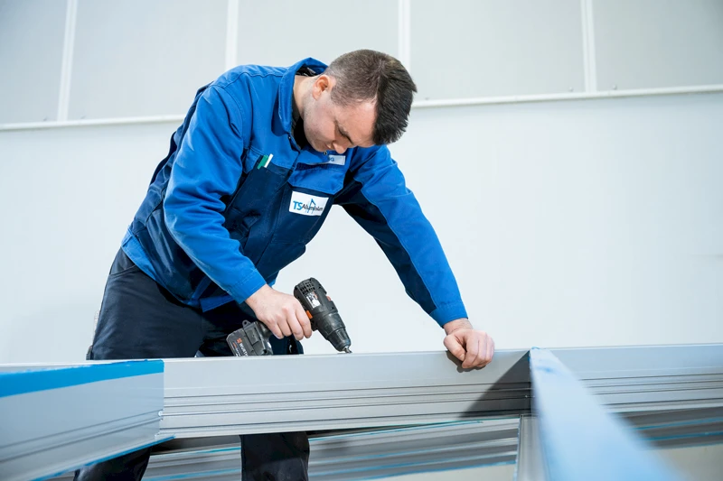 Lamellendach und Glasdach Kombination