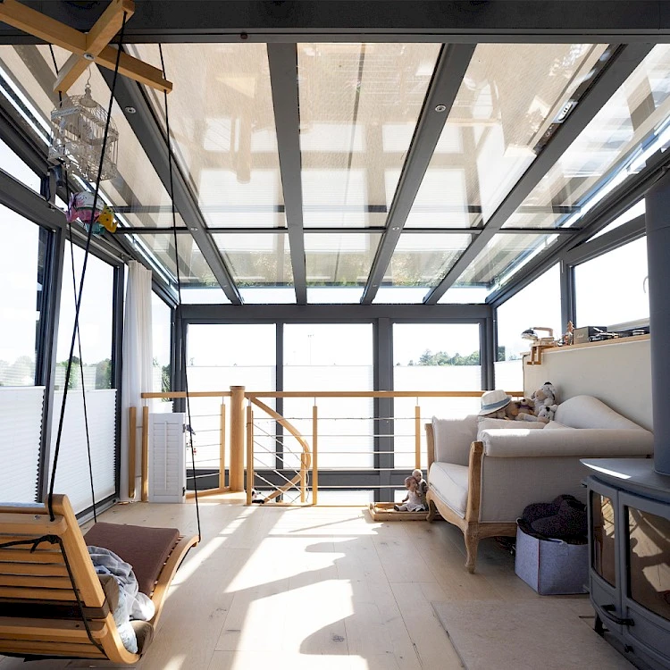 Wintergraten mit Falttüren