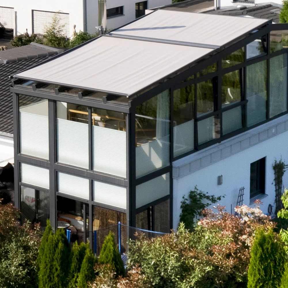 Wintergraten mit Schiebetür